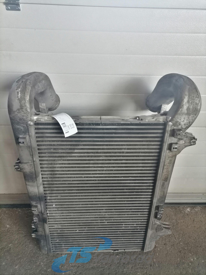 DAF Intercooler radiator 1691394 - Bộ làm mát liên hợp cho Xe tải: hình 3 DAF Intercooler radiator 1691394 - Bộ làm mát liên hợp cho Xe tải: hình 3