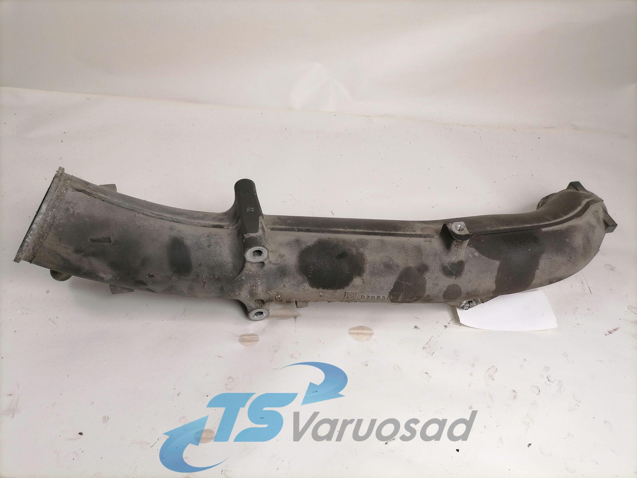 DAF intercooler pipe 1694924 - Bộ làm mát liên hợp cho Xe tải: hình 2 DAF intercooler pipe 1694924 - Bộ làm mát liên hợp cho Xe tải: hình 2