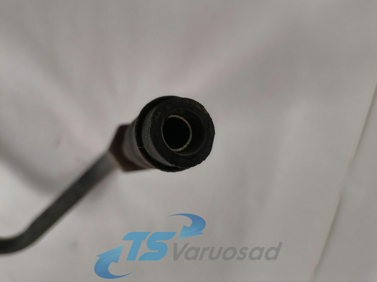 MAN A/C pipe 81619750102 - Cấp nhiệt/ Thông gió cho Xe tải: hình 4 MAN A/C pipe 81619750102 - Cấp nhiệt/ Thông gió cho Xe tải: hình 4