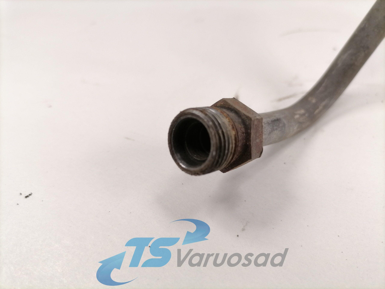 MAN A/C pipe 81619750103 - Cấp nhiệt/ Thông gió cho Xe tải: hình 3 MAN A/C pipe 81619750103 - Cấp nhiệt/ Thông gió cho Xe tải: hình 3