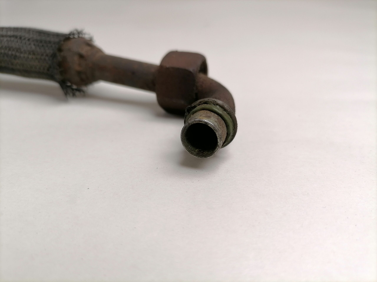 MAN A/C pipe 81619750189 - Cấp nhiệt/ Thông gió cho Xe tải: hình 2 MAN A/C pipe 81619750189 - Cấp nhiệt/ Thông gió cho Xe tải: hình 2