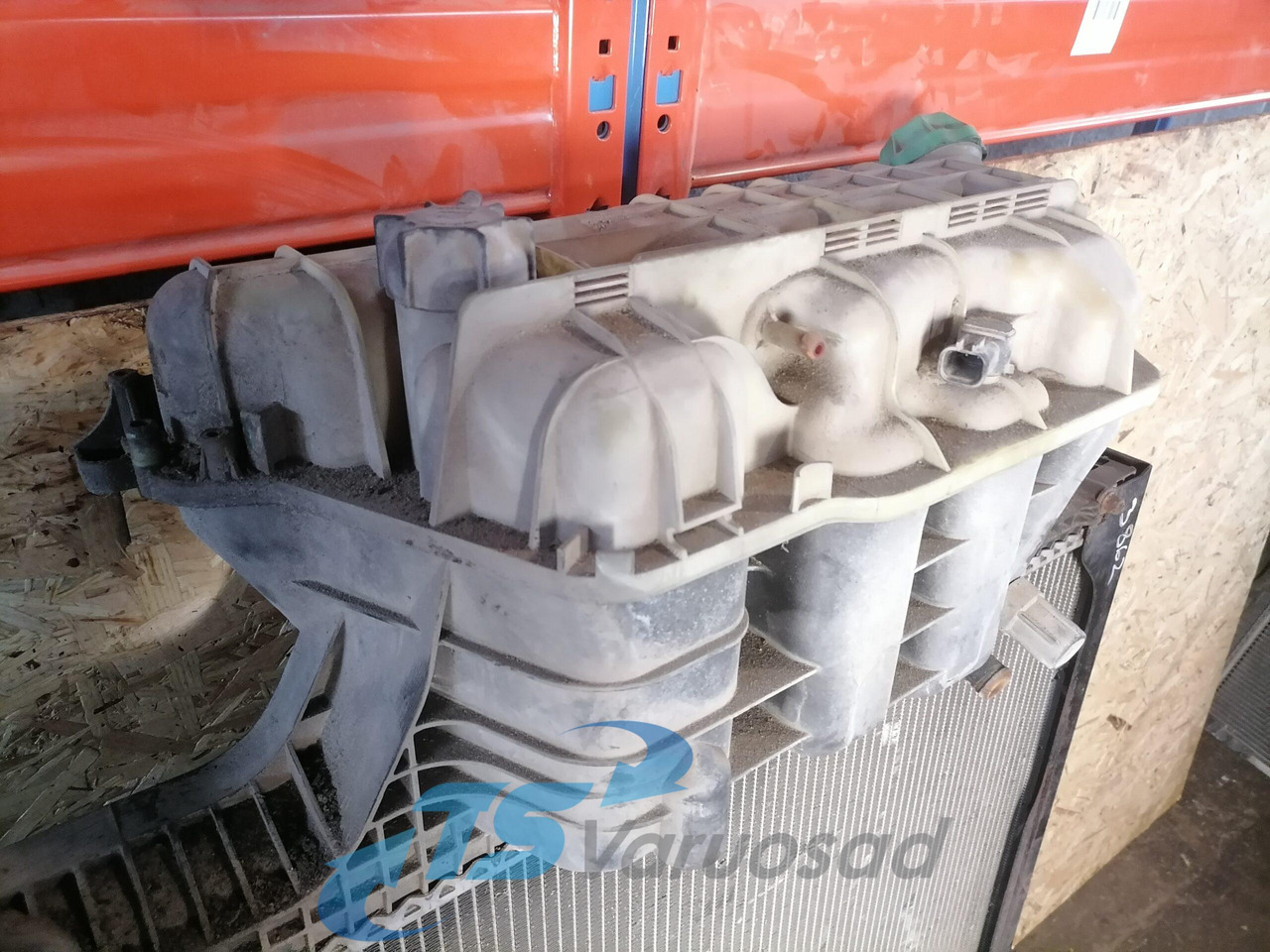 MAN Cooling radiator 81061016512 - Bộ tản nhiệt cho Xe tải: hình 4 MAN Cooling radiator 81061016512 - Bộ tản nhiệt cho Xe tải: hình 4