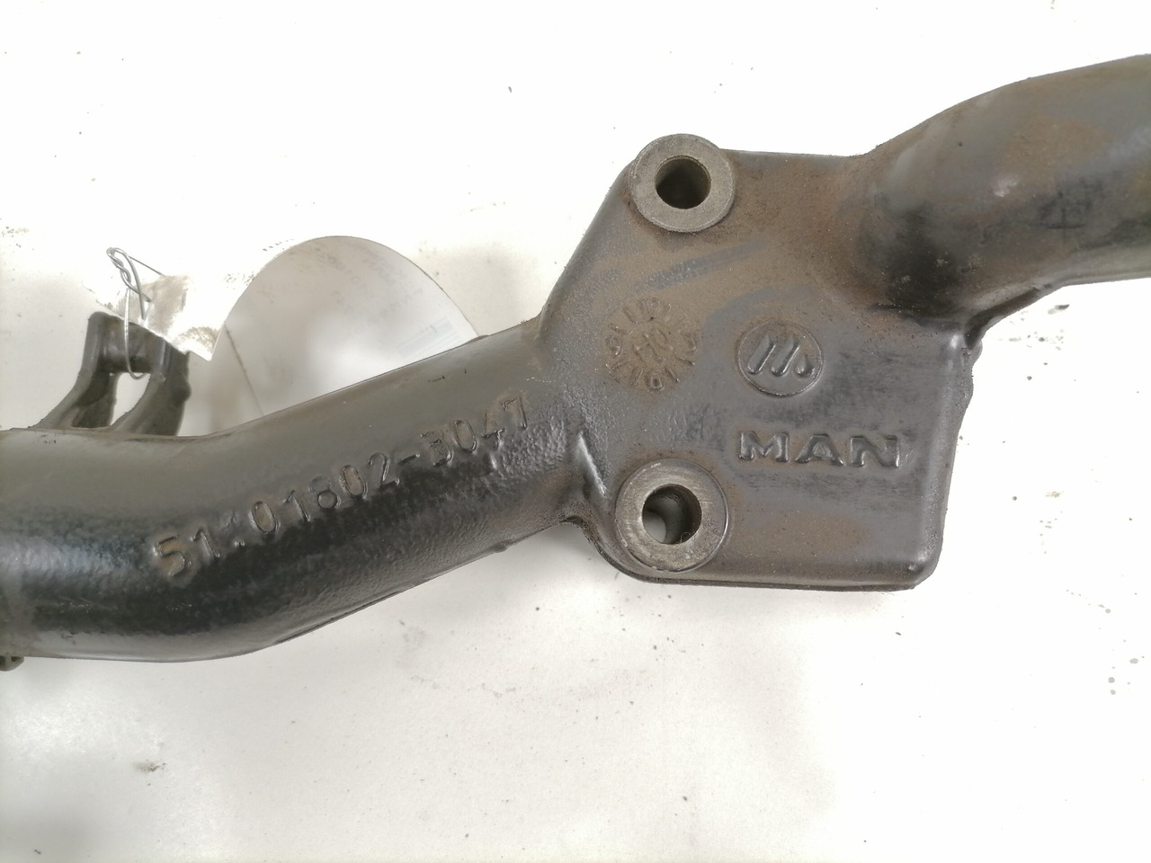 MAN Crankcase Ventilation Pipe 51018023047 - Các te cho Xe tải: hình 2 MAN Crankcase Ventilation Pipe 51018023047 - Các te cho Xe tải: hình 2