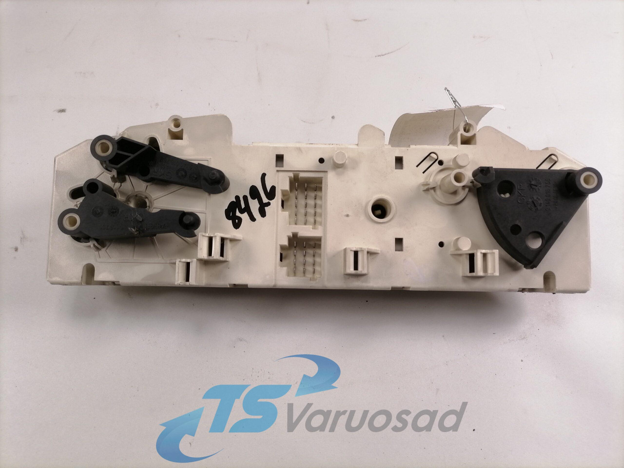 MAN Ecu, CCM 81619906061 - Cấp nhiệt/ Thông gió cho Xe tải: hình 3 MAN Ecu, CCM 81619906061 - Cấp nhiệt/ Thông gió cho Xe tải: hình 3