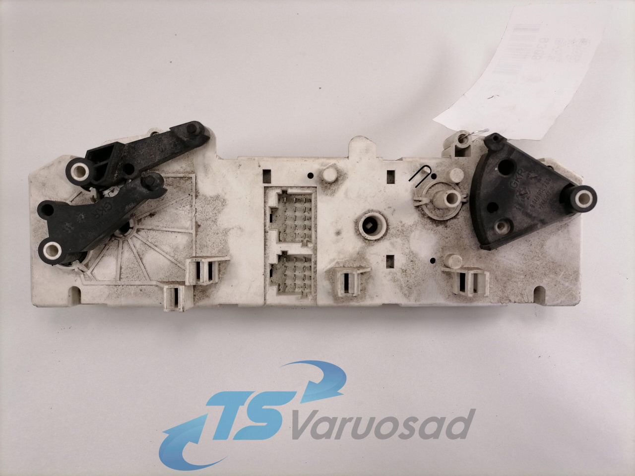 MAN Ecu, CCM 81619906061 - Cấp nhiệt/ Thông gió cho Xe tải: hình 4 MAN Ecu, CCM 81619906061 - Cấp nhiệt/ Thông gió cho Xe tải: hình 4