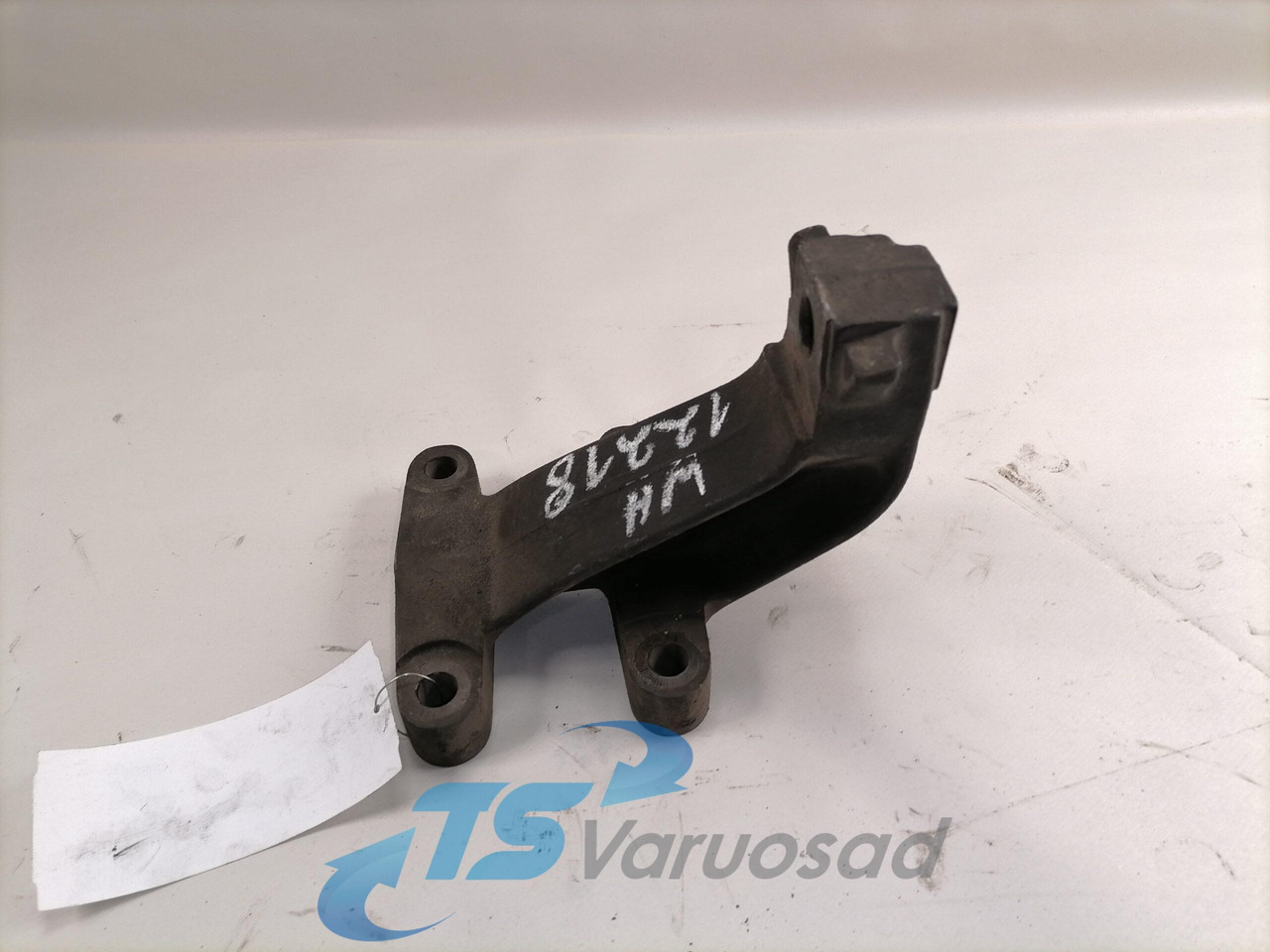MAN Engine bracket 51415013054 - Động cơ và các bộ phận cho Xe tải: hình 1 MAN Engine bracket 51415013054 - Động cơ và các bộ phận cho Xe tải: hình 1