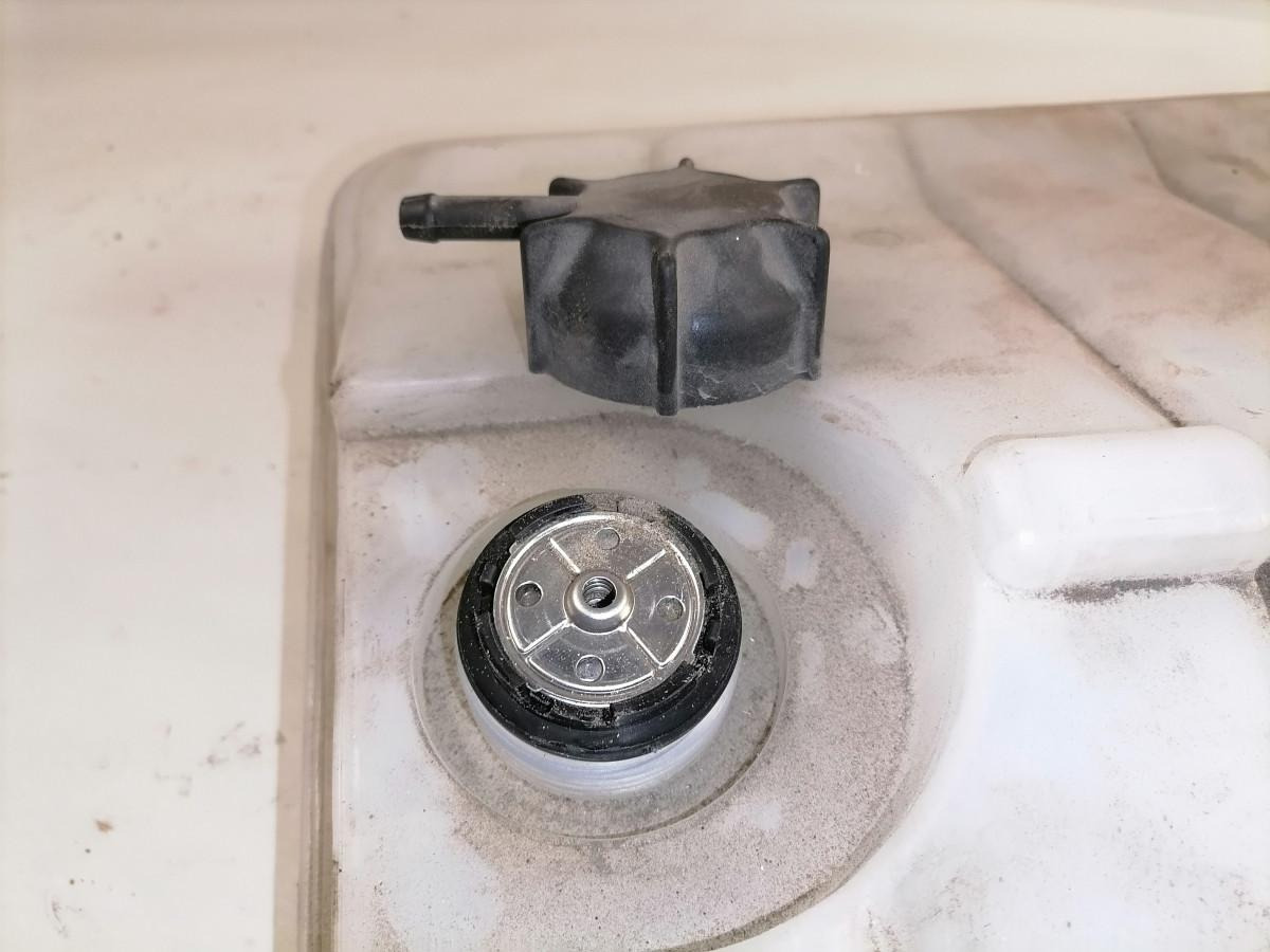 MAN Expansion tank 81061026203 - Phụ tùng chung cho Xe tải: hình 5 MAN Expansion tank 81061026203 - Phụ tùng chung cho Xe tải: hình 5