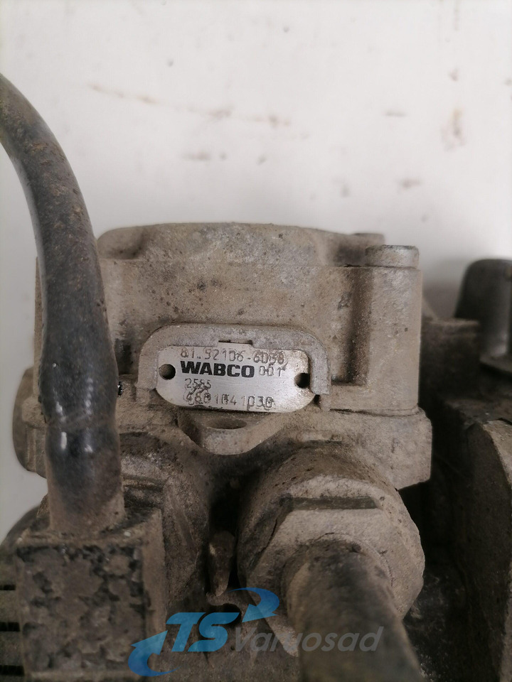 MAN Rear axel brake pressure control valve 4801041030 - Van phanh cho Xe tải: hình 5 MAN Rear axel brake pressure control valve 4801041030 - Van phanh cho Xe tải: hình 5