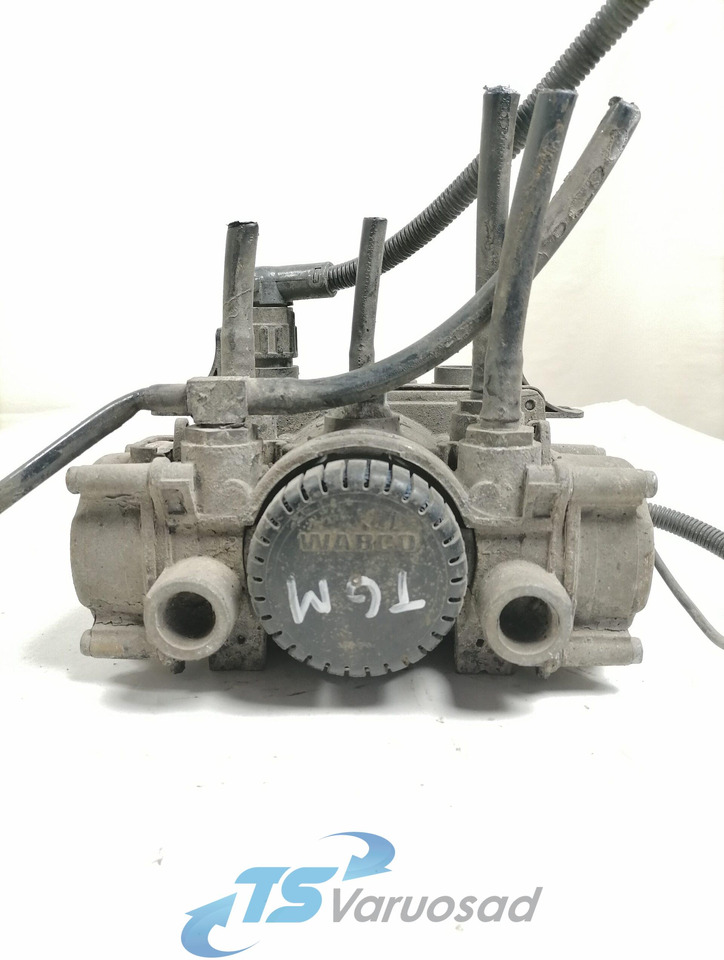 MAN Rear axel brake pressure control valve 4801041030 - Van phanh cho Xe tải: hình 2 MAN Rear axel brake pressure control valve 4801041030 - Van phanh cho Xe tải: hình 2