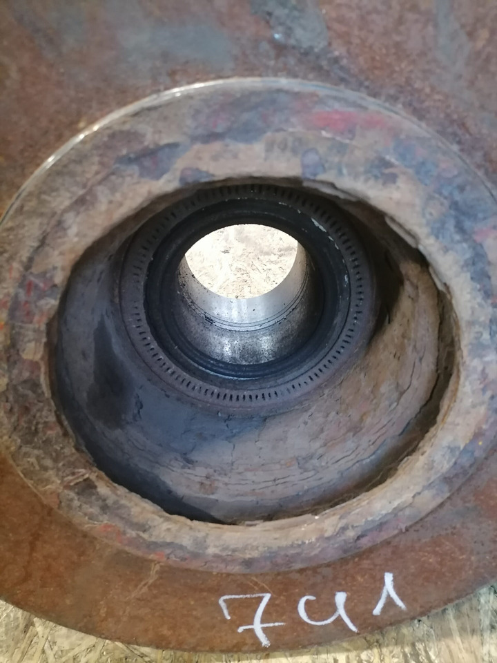 MAN Rear axel hub 81357013155 - Ổ bánh lái cho Xe tải: hình 2 MAN Rear axel hub 81357013155 - Ổ bánh lái cho Xe tải: hình 2