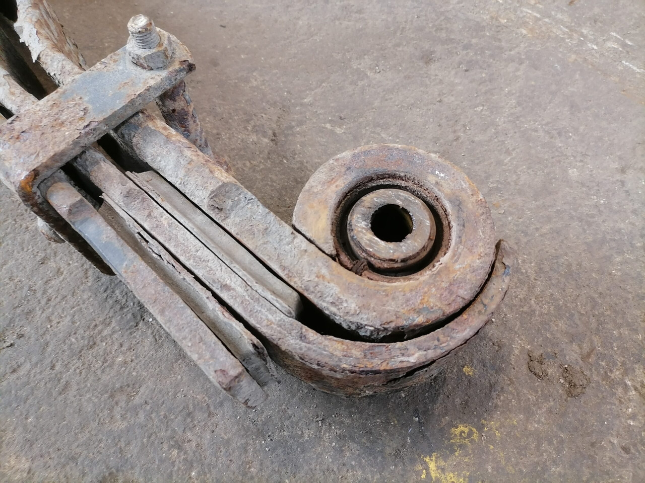 MAN Spring 81434026217 - Hệ thống treo thép cho Xe tải: hình 4 MAN Spring 81434026217 - Hệ thống treo thép cho Xe tải: hình 4