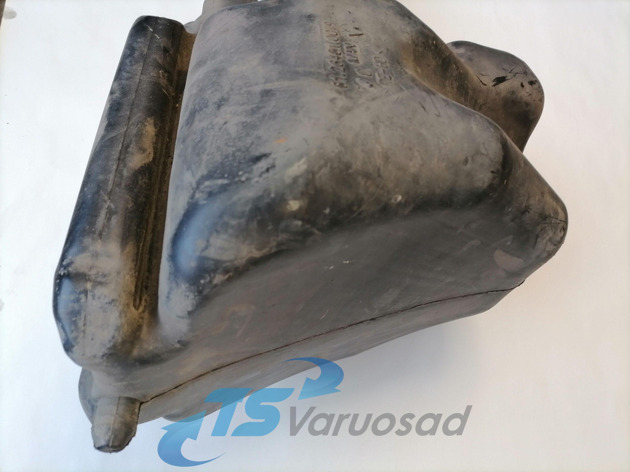 MAN Windscreen washer fluid tank 81264810079 - Cần gạt nước cho Xe tải: hình 2 MAN Windscreen washer fluid tank 81264810079 - Cần gạt nước cho Xe tải: hình 2