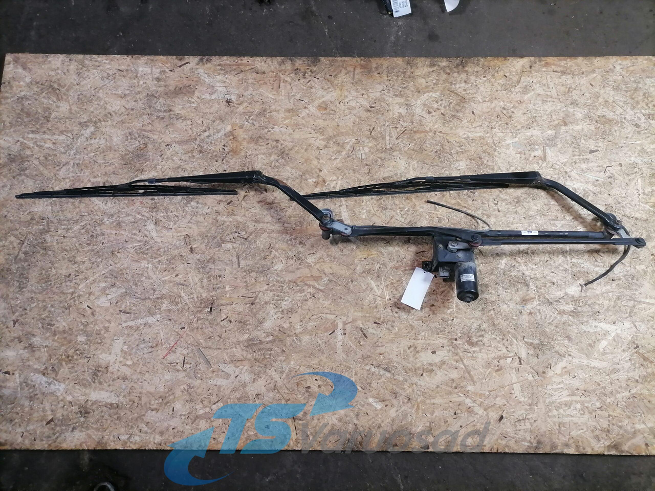 MAN Wiper frame 335013 - Cần gạt nước cho Xe tải: hình 4 MAN Wiper frame 335013 - Cần gạt nước cho Xe tải: hình 4