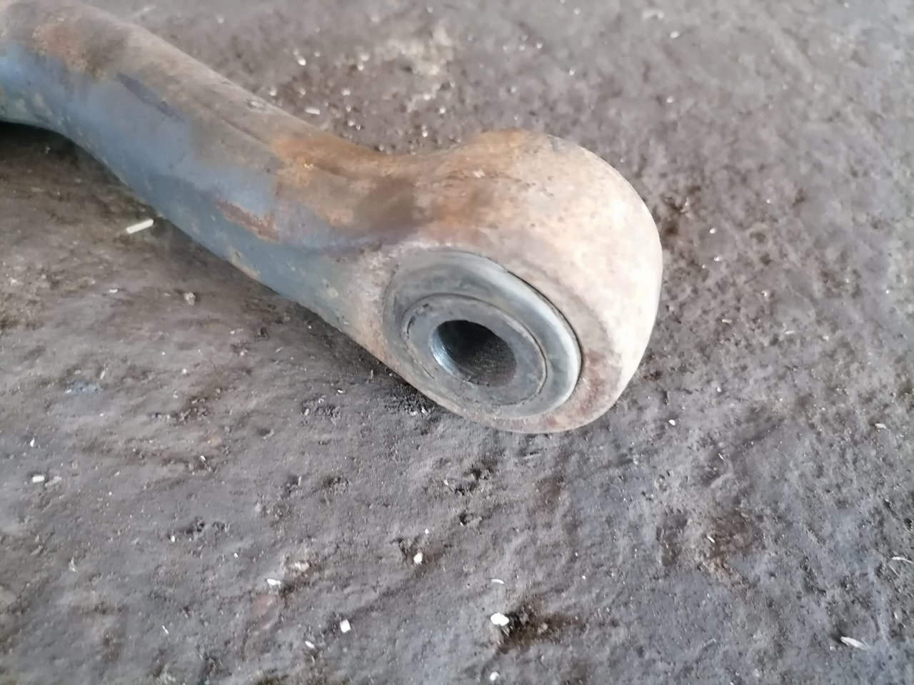 MB Anti-roll bar A9703200411 - Thanh cân bằng xe bán tải cho Xe tải: hình 4 MB Anti-roll bar A9703200411 - Thanh cân bằng xe bán tải cho Xe tải: hình 4