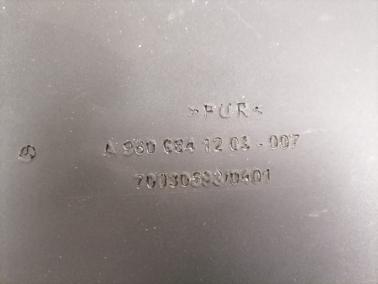 Mercedes-Benz Kummimatt A9606841203 - Phụ tùng chung cho Xe tải: hình 2 Mercedes-Benz Kummimatt A9606841203 - Phụ tùng chung cho Xe tải: hình 2