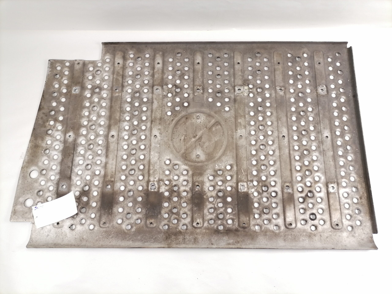 Mercedes-Benz Muffler cover A9604923930 - Bộ giảm thanh cho Xe tải: hình 3 Mercedes-Benz Muffler cover A9604923930 - Bộ giảm thanh cho Xe tải: hình 3