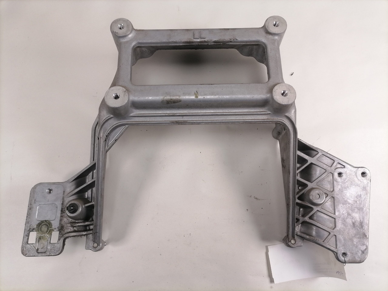 Mercedes-Benz Roolisamba kandur A9604610235 - Cột lái cho Xe tải: hình 4 Mercedes-Benz Roolisamba kandur A9604610235 - Cột lái cho Xe tải: hình 4