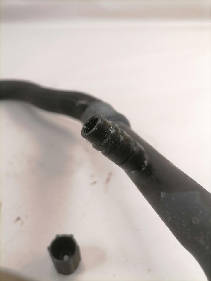 Scania A/C pipe 2608754 - Cấp nhiệt/ Thông gió cho Xe tải: hình 4 Scania A/C pipe 2608754 - Cấp nhiệt/ Thông gió cho Xe tải: hình 4