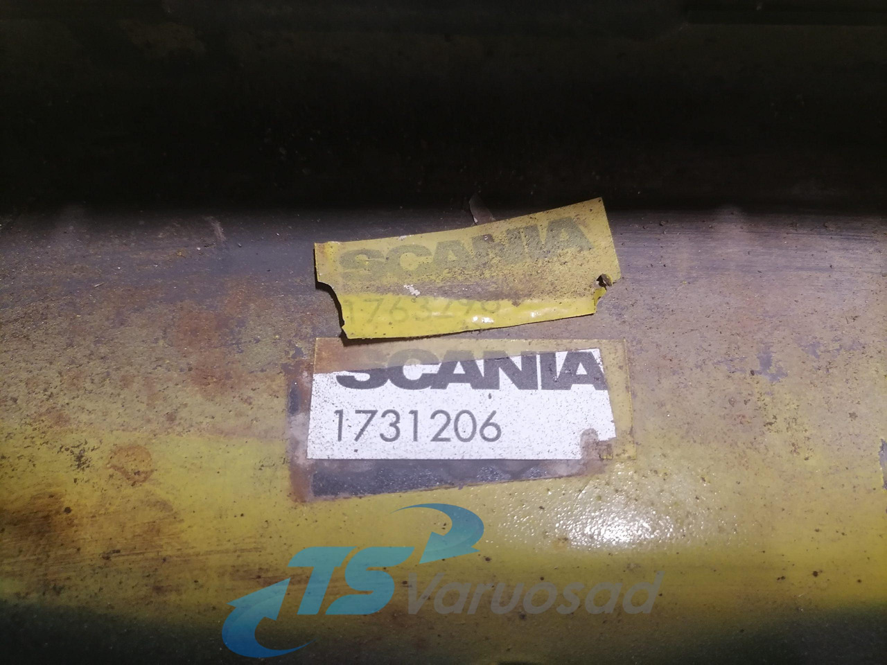 Scania Bumper 1763296 - Cản xe cho Xe tải: hình 5 Scania Bumper 1763296 - Cản xe cho Xe tải: hình 5