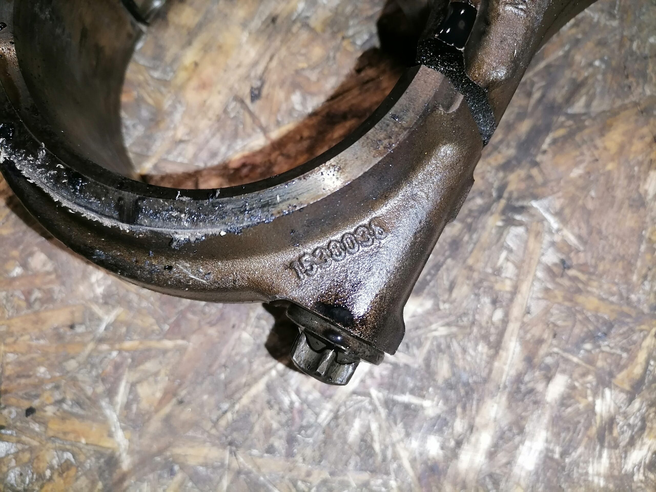 Scania Connecting rod + piston 1798596 - Pít tông/ Vòng/ Ống lót cho Xe tải: hình 3 Scania Connecting rod + piston 1798596 - Pít tông/ Vòng/ Ống lót cho Xe tải: hình 3