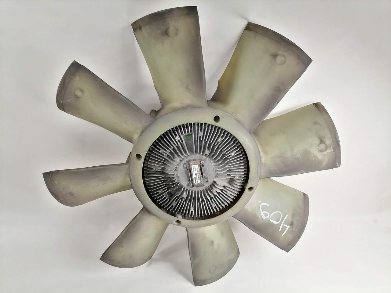 Scania Cooling fan 1412398 - Quạt cho Xe tải: hình 2 Scania Cooling fan 1412398 - Quạt cho Xe tải: hình 2