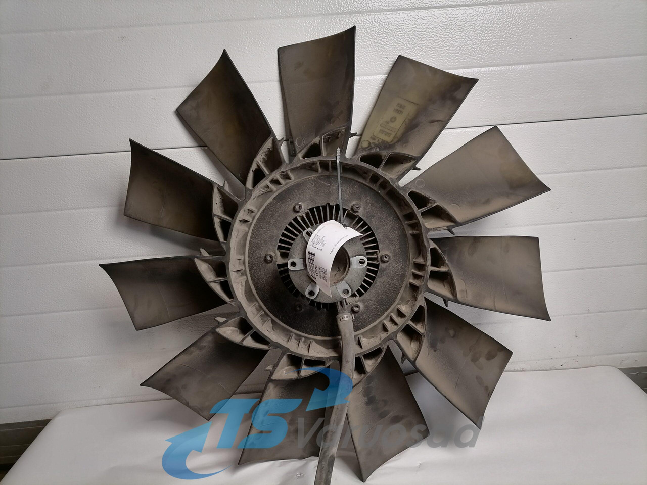 Scania Cooling fan 1763618 - Quạt cho Xe tải: hình 2 Scania Cooling fan 1763618 - Quạt cho Xe tải: hình 2