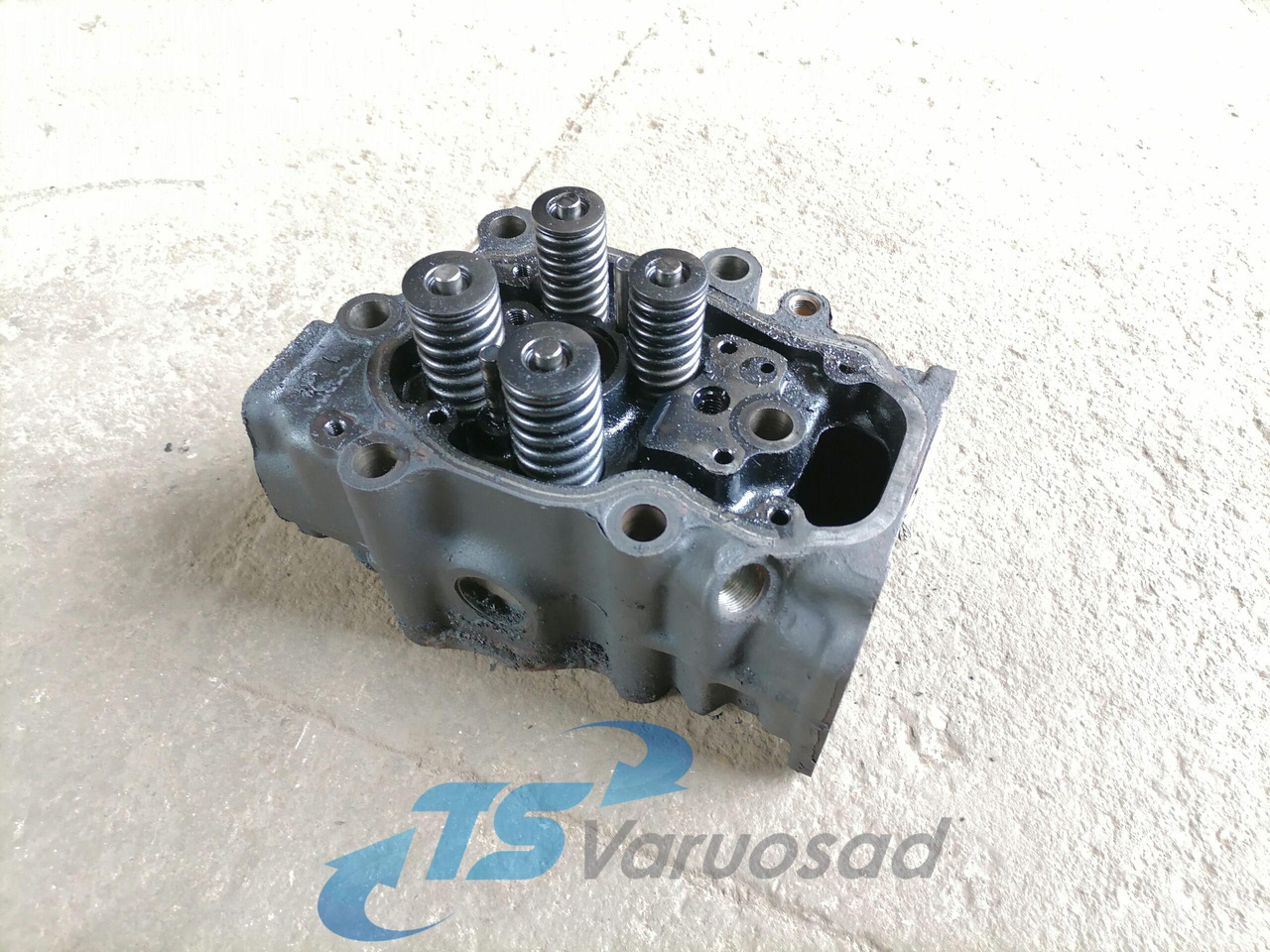 Scania Cylinder head, XPI 1921303 - Đầu xilanh cho Xe tải: hình 1 Scania Cylinder head, XPI 1921303 - Đầu xilanh cho Xe tải: hình 1