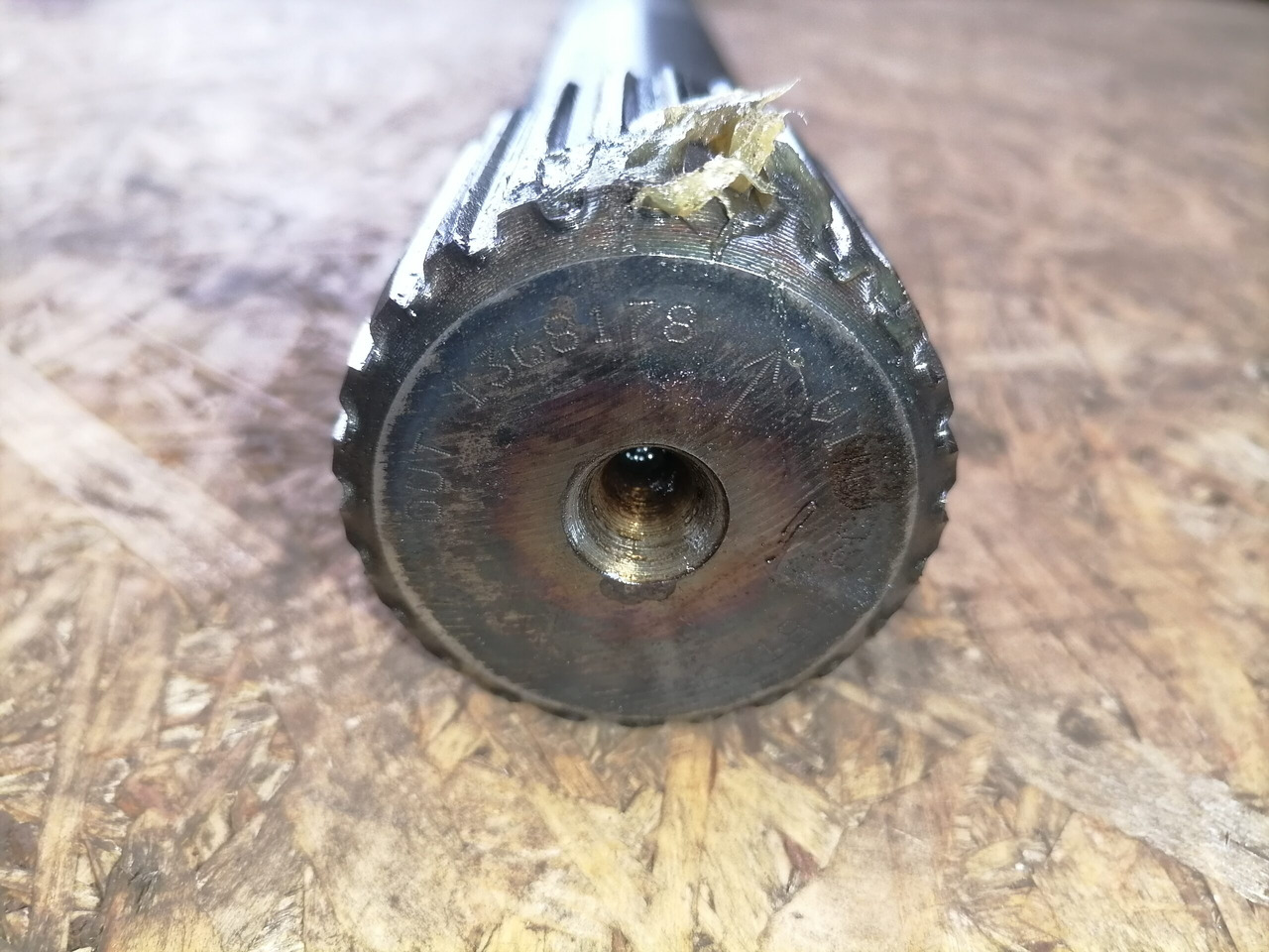 Scania Drive shaft 1368178 - Bán trục cho Xe tải: hình 4 Scania Drive shaft 1368178 - Bán trục cho Xe tải: hình 4