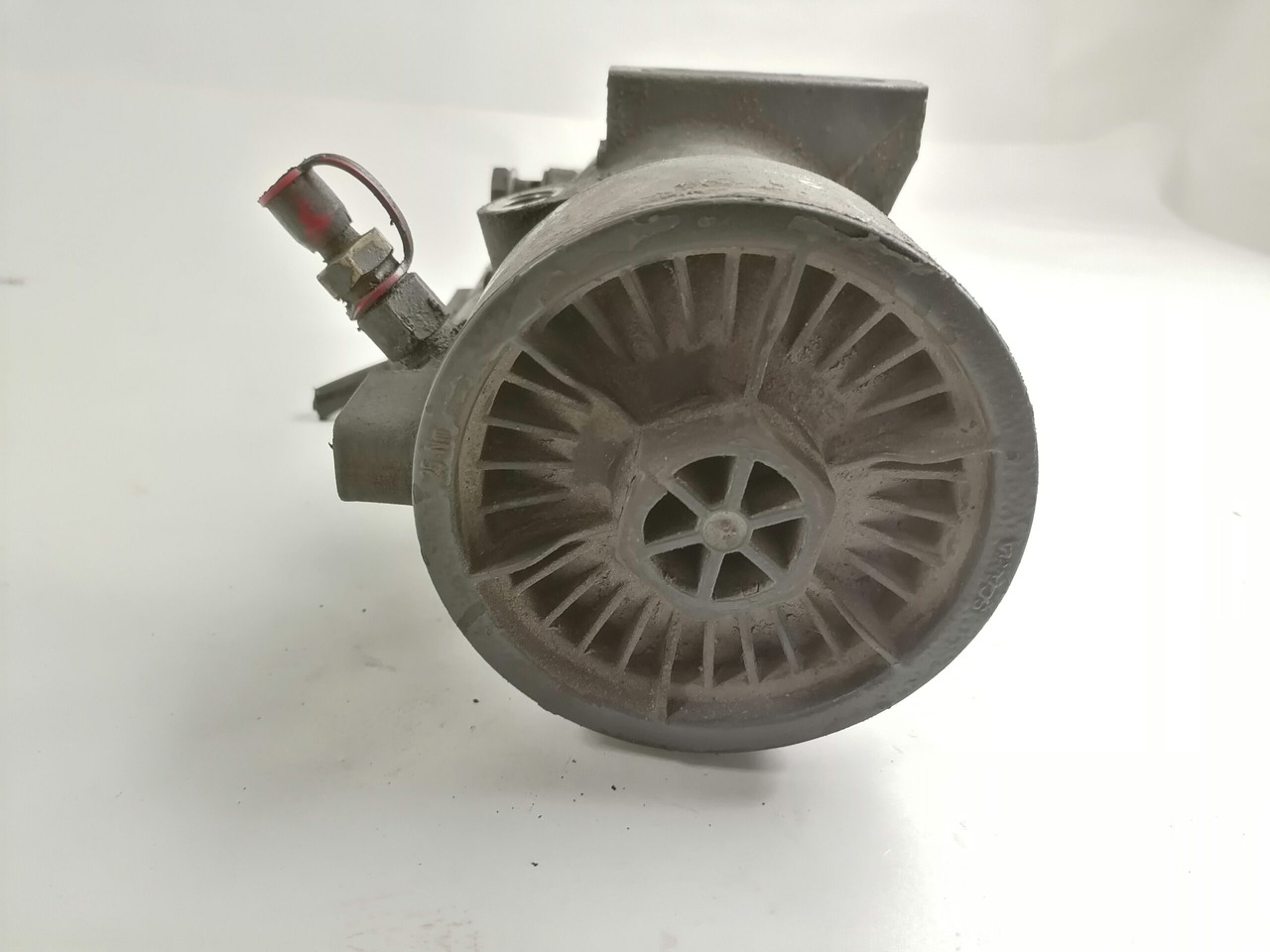 Scania Fuel filter unit 1733089 - Bộ lọc nhiên liệu cho Xe tải: hình 5 Scania Fuel filter unit 1733089 - Bộ lọc nhiên liệu cho Xe tải: hình 5