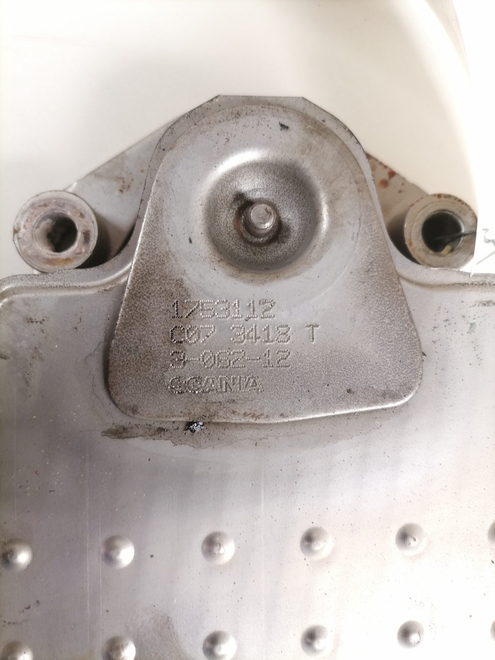 Scania Gerabox oil cooler 1753112 - Hộp số và các bộ phận cho Xe tải: hình 3 Scania Gerabox oil cooler 1753112 - Hộp số và các bộ phận cho Xe tải: hình 3