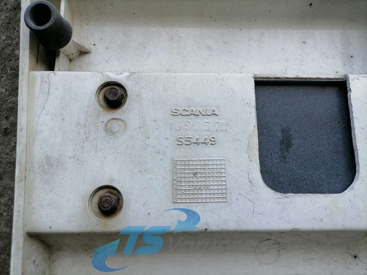 Scania Grille panel 1597571 - Lưới tản nhiệt cho Xe tải: hình 3 Scania Grille panel 1597571 - Lưới tản nhiệt cho Xe tải: hình 3