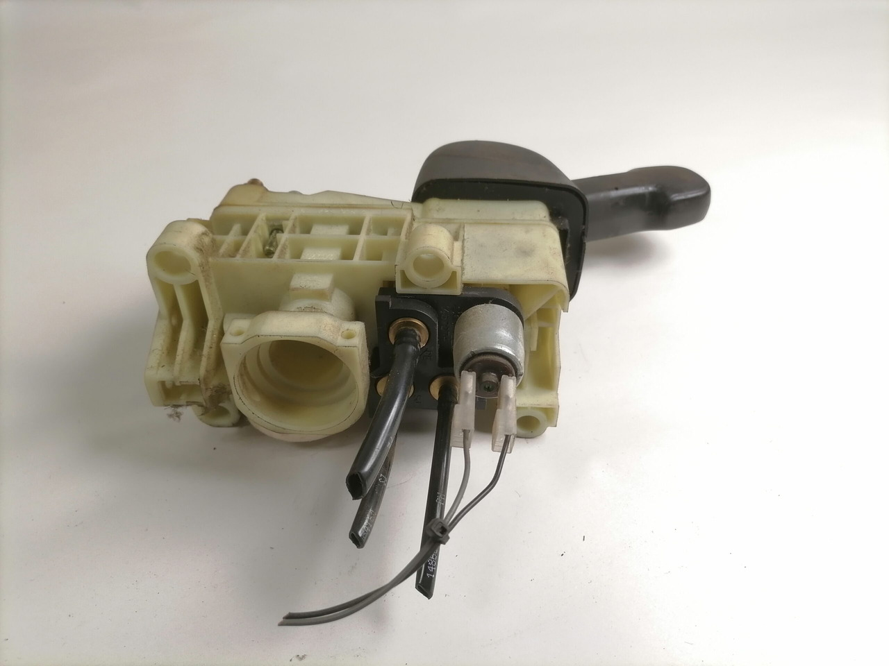 Scania Handbrake control lever 1774972 - Phụ tùng chung cho Xe tải: hình 5 Scania Handbrake control lever 1774972 - Phụ tùng chung cho Xe tải: hình 5
