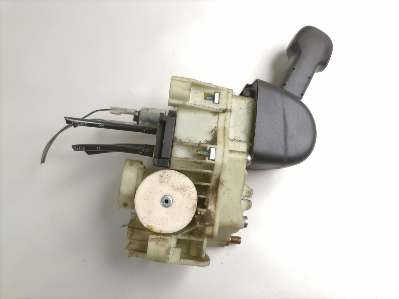 Scania Handbrake control lever 1774972 - Phụ tùng chung cho Xe tải: hình 2 Scania Handbrake control lever 1774972 - Phụ tùng chung cho Xe tải: hình 2