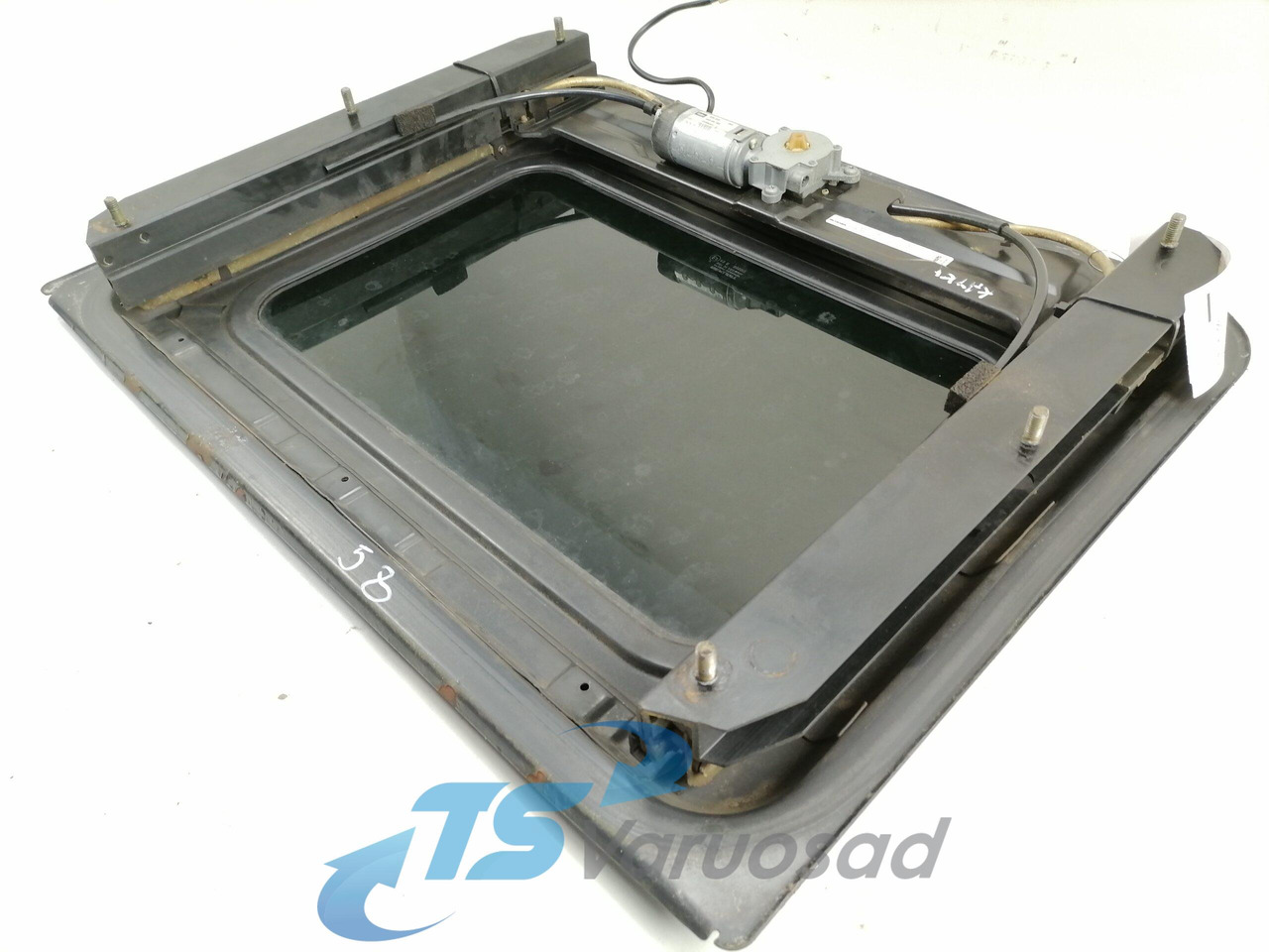 Scania Katuseluuk 1371500 - Phụ tùng chung cho Xe tải: hình 2 Scania Katuseluuk 1371500 - Phụ tùng chung cho Xe tải: hình 2