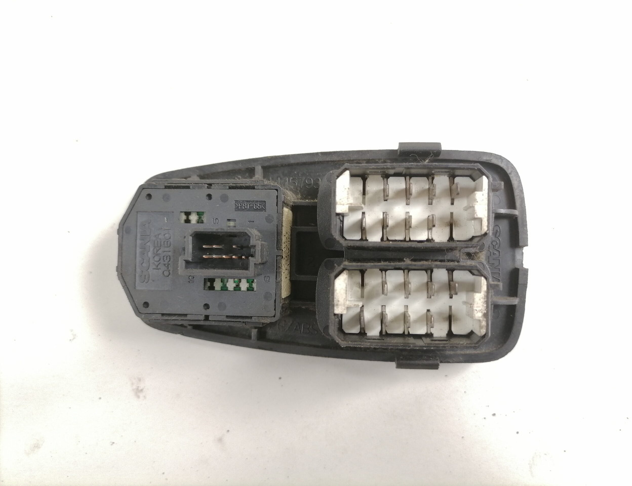 Scania switch 1863514 - Cabin cho Xe tải: hình 3 Scania switch 1863514 - Cabin cho Xe tải: hình 3