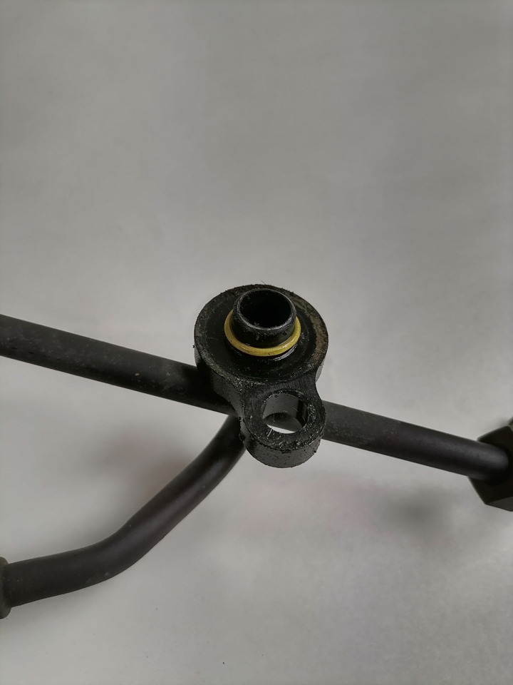 Volvo A/C pipe 20398692 - Cấp nhiệt/ Thông gió cho Xe tải: hình 4 Volvo A/C pipe 20398692 - Cấp nhiệt/ Thông gió cho Xe tải: hình 4