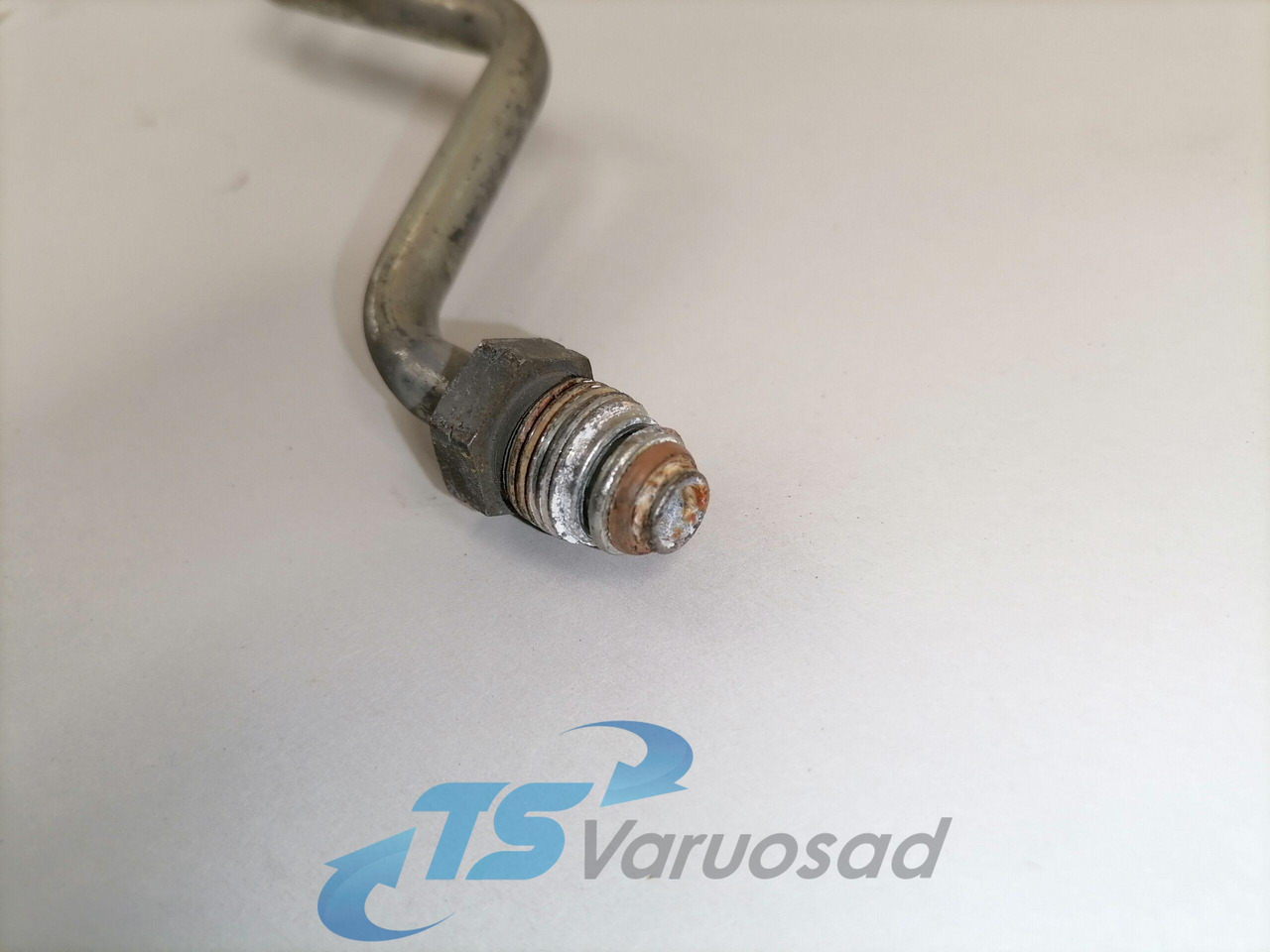 Volvo A/C pipe 20865099 - Cấp nhiệt/ Thông gió cho Xe tải: hình 4 Volvo A/C pipe 20865099 - Cấp nhiệt/ Thông gió cho Xe tải: hình 4