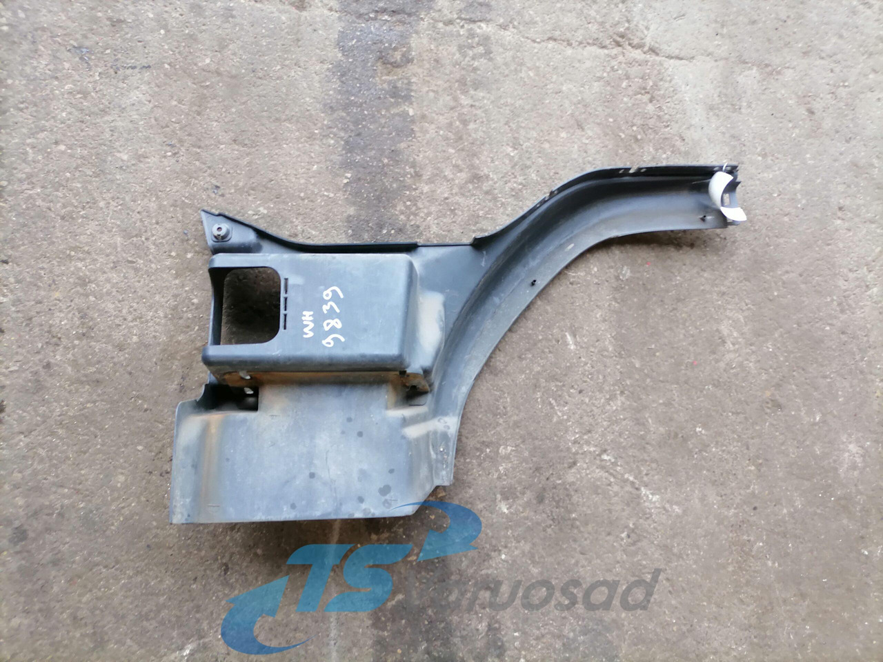 Volvo Astmelaua plastik 20529484 - Bậc bước cho Xe tải: hình 2 Volvo Astmelaua plastik 20529484 - Bậc bước cho Xe tải: hình 2