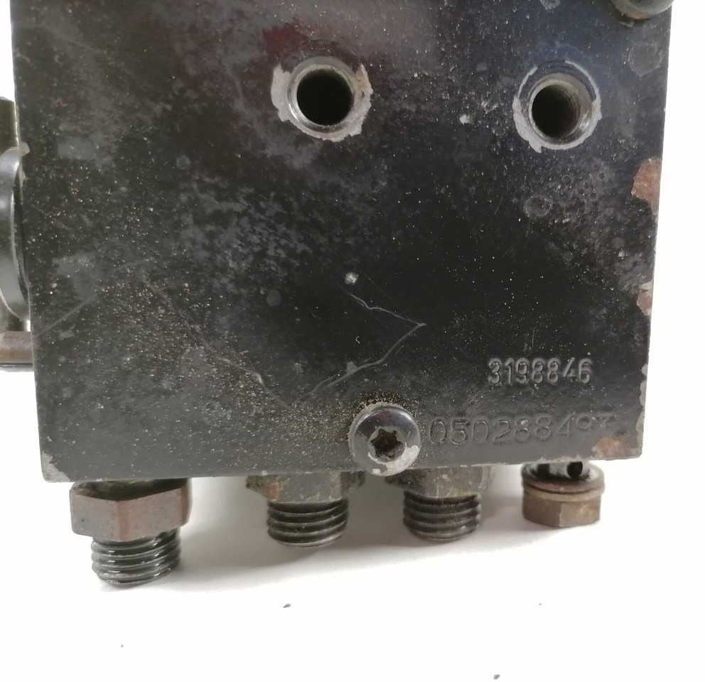 Volvo Cab tilting pump 3198846 - Hệ thống treo cabin cho Xe tải: hình 4 Volvo Cab tilting pump 3198846 - Hệ thống treo cabin cho Xe tải: hình 4