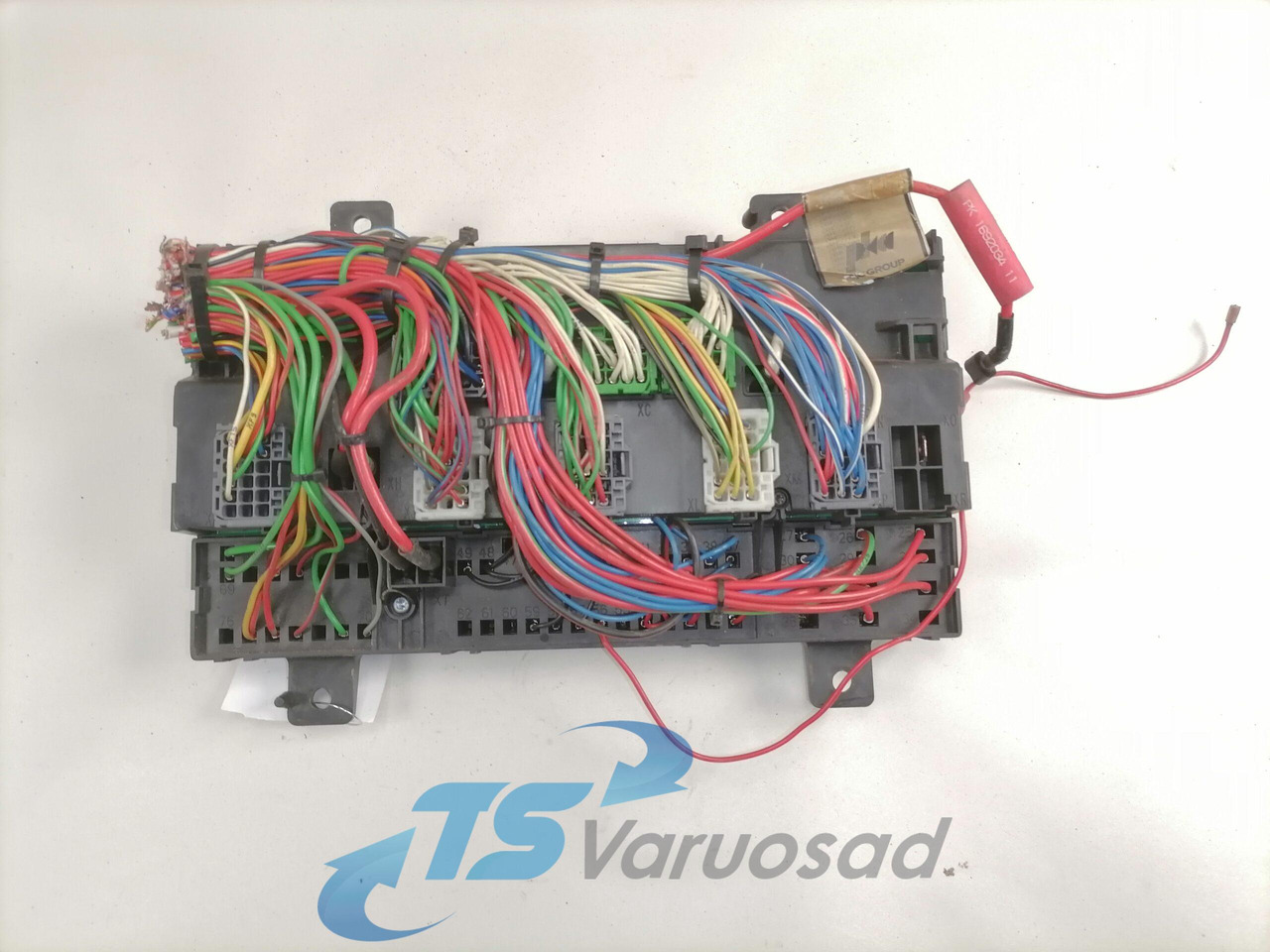 Volvo Central electric unit 20476480 - Cầu chì cho Xe tải: hình 3 Volvo Central electric unit 20476480 - Cầu chì cho Xe tải: hình 3