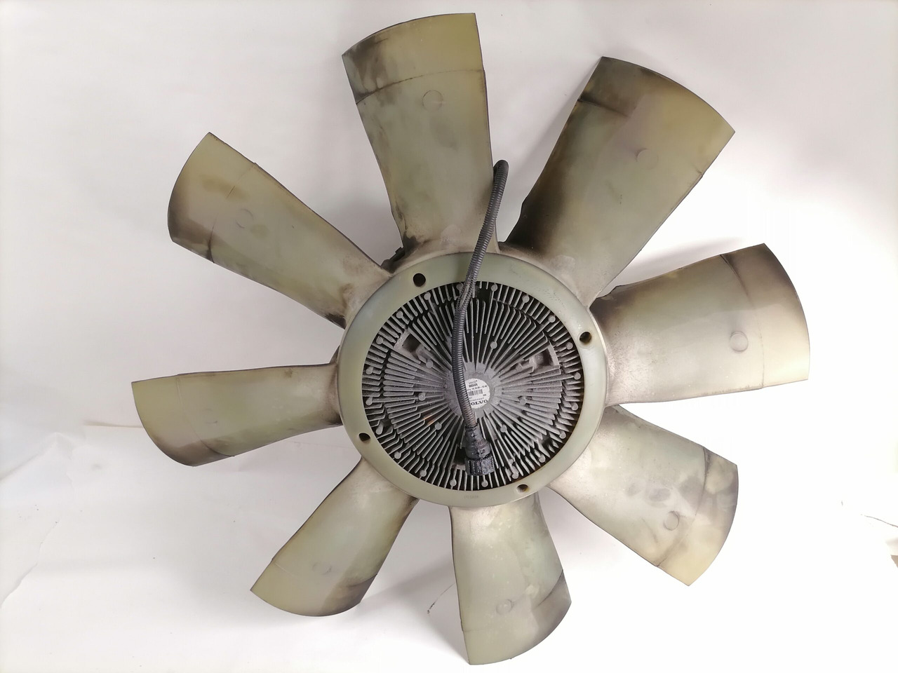 Volvo Cooling fan 20805997 - Quạt cho Xe tải: hình 2 Volvo Cooling fan 20805997 - Quạt cho Xe tải: hình 2