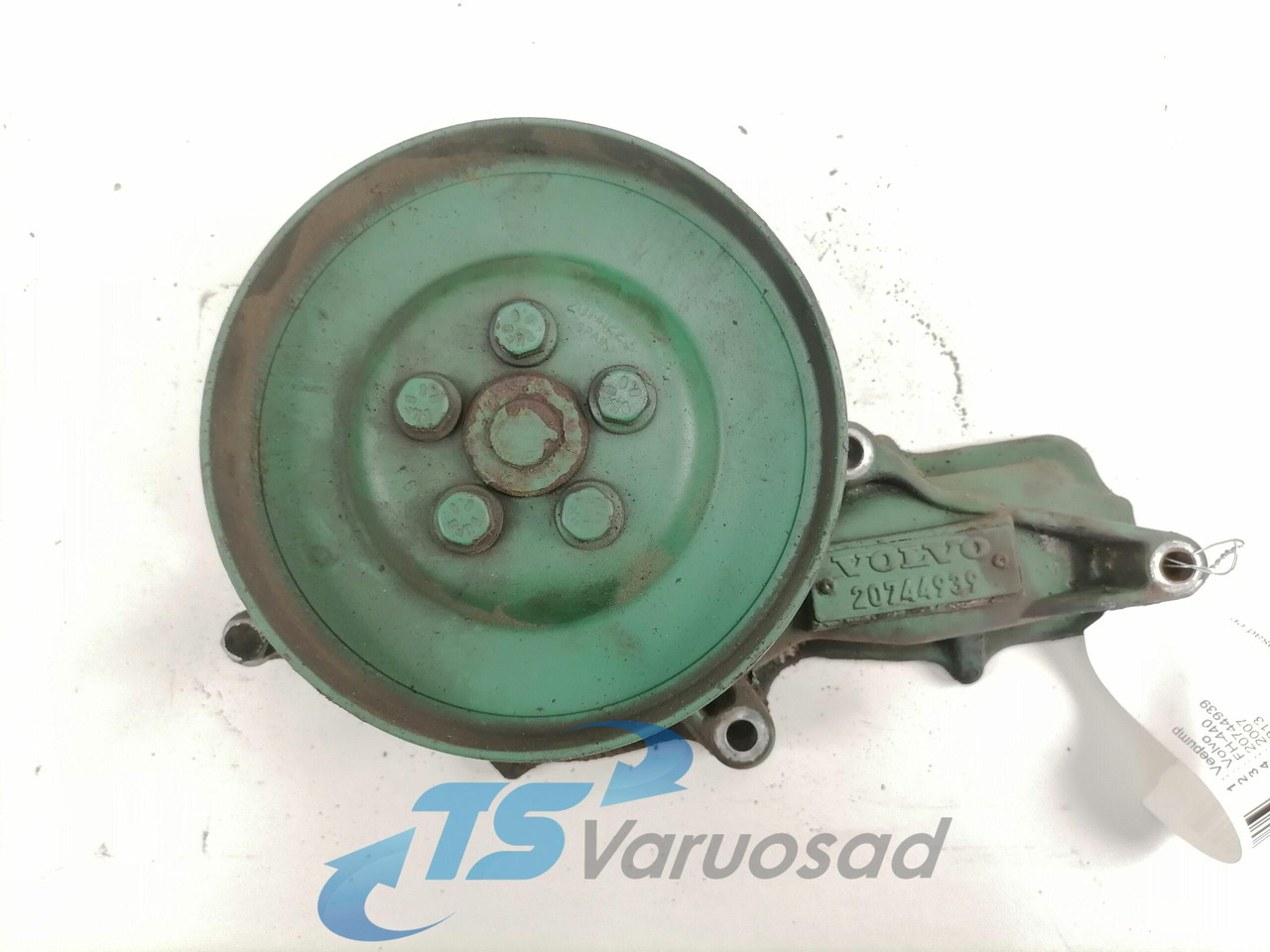 Volvo Cooling pump 20744939 - Máy bơm nước cho Xe tải: hình 2 Volvo Cooling pump 20744939 - Máy bơm nước cho Xe tải: hình 2