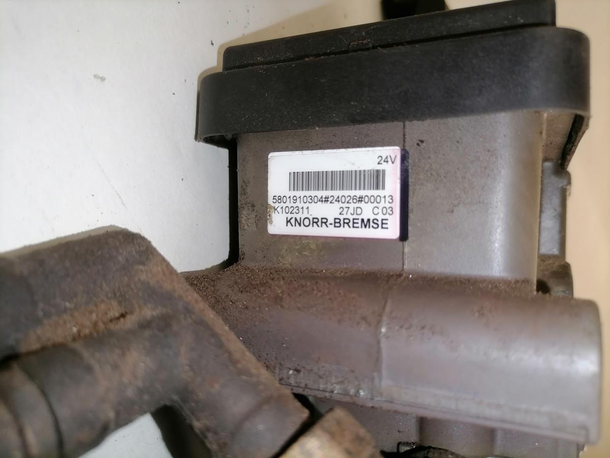 Volvo EBS brake valve K102311 - Van phanh cho Xe tải: hình 5 Volvo EBS brake valve K102311 - Van phanh cho Xe tải: hình 5