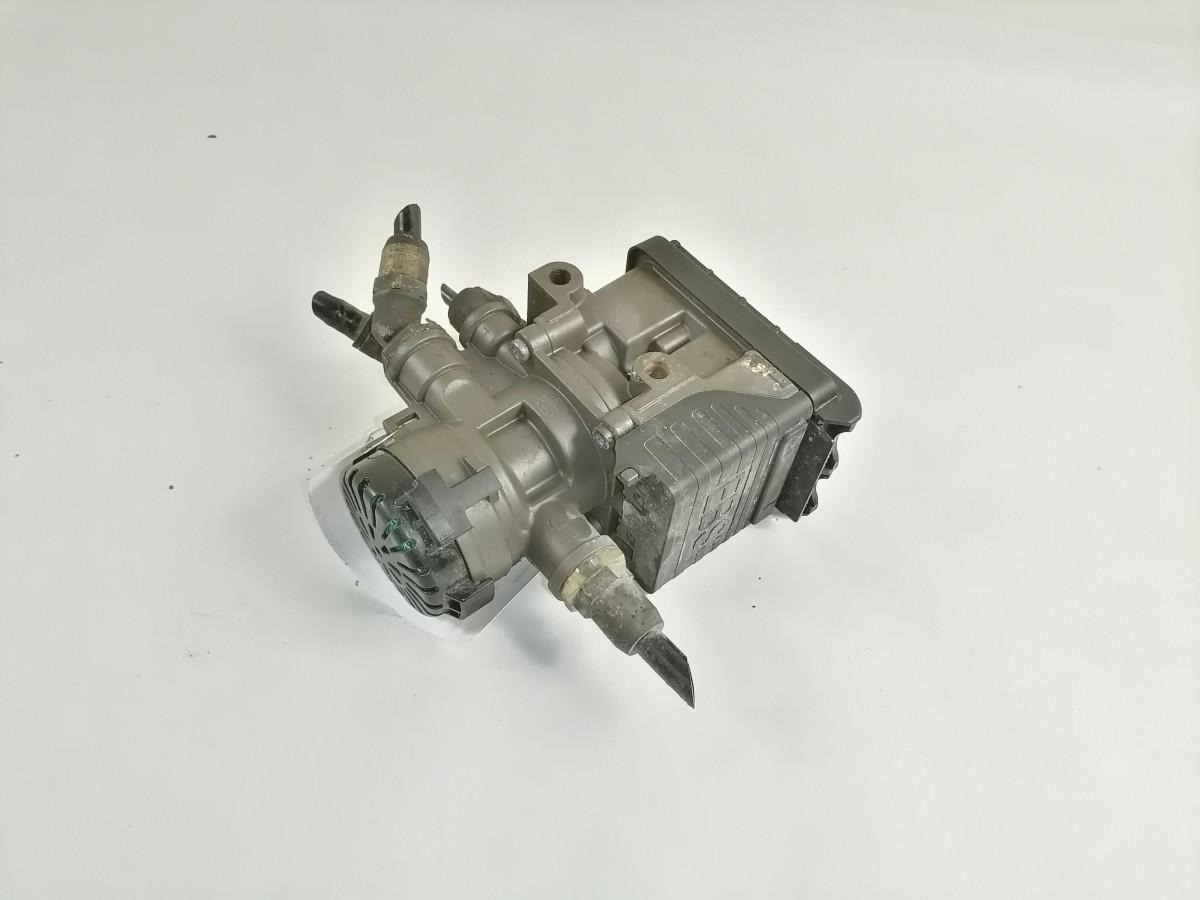 Volvo EBS brake valve K102311 - Van phanh cho Xe tải: hình 3 Volvo EBS brake valve K102311 - Van phanh cho Xe tải: hình 3