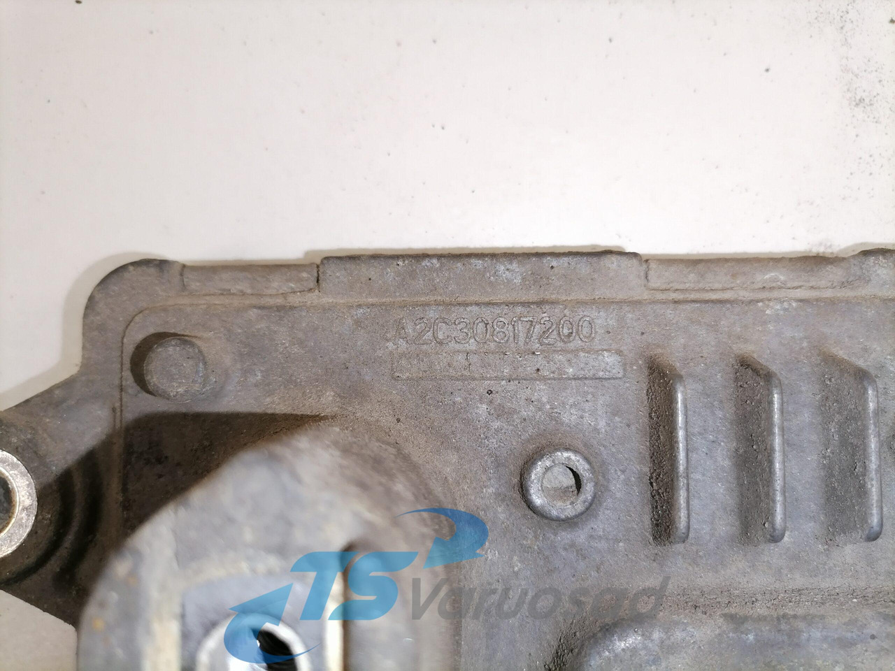 Volvo Ecu ADBlue 21870075 - ECU cho Xe tải: hình 2 Volvo Ecu ADBlue 21870075 - ECU cho Xe tải: hình 2