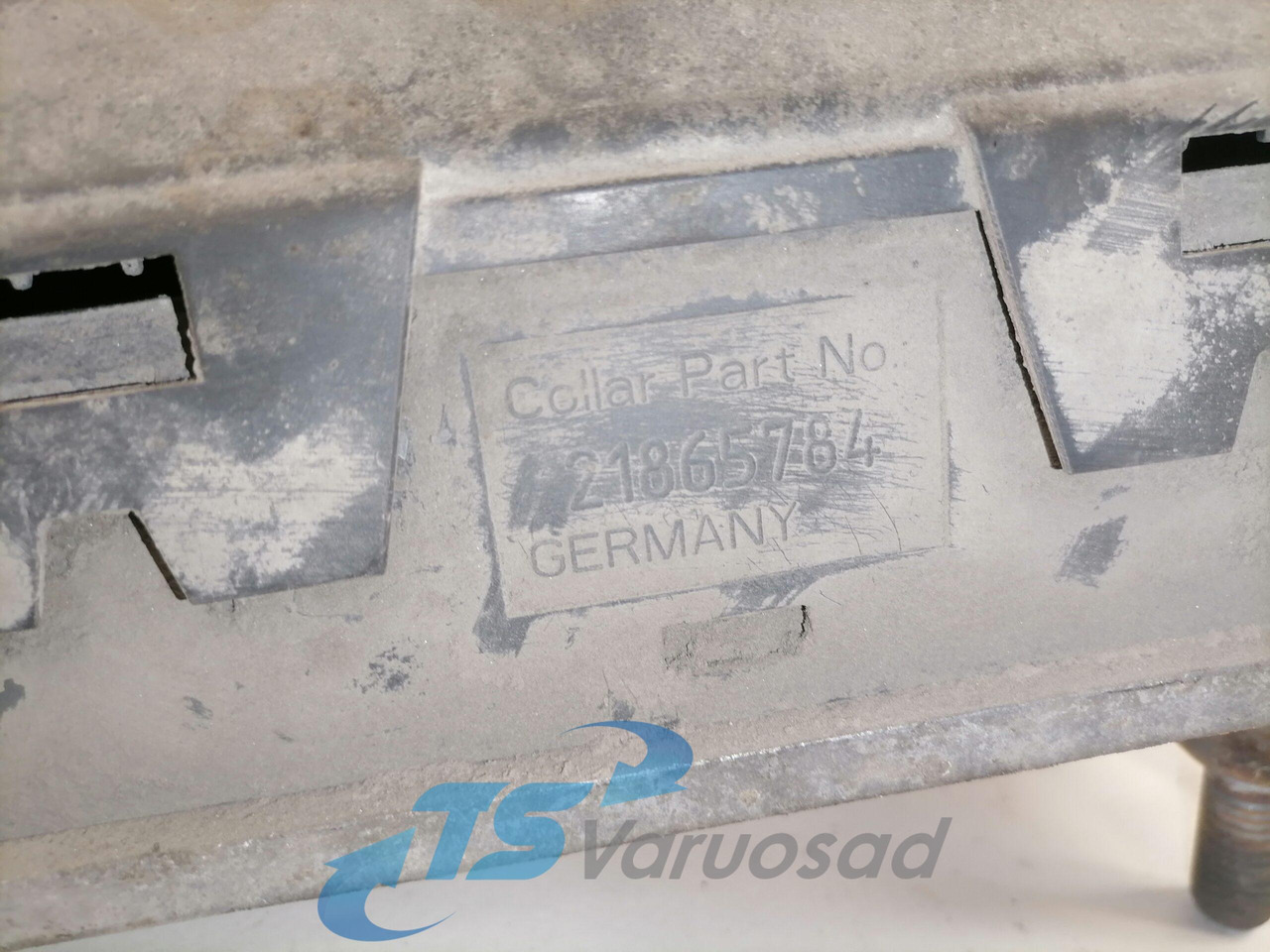 Volvo Ecu CCIOM 22053759 - ECU cho Xe tải: hình 2 Volvo Ecu CCIOM 22053759 - ECU cho Xe tải: hình 2