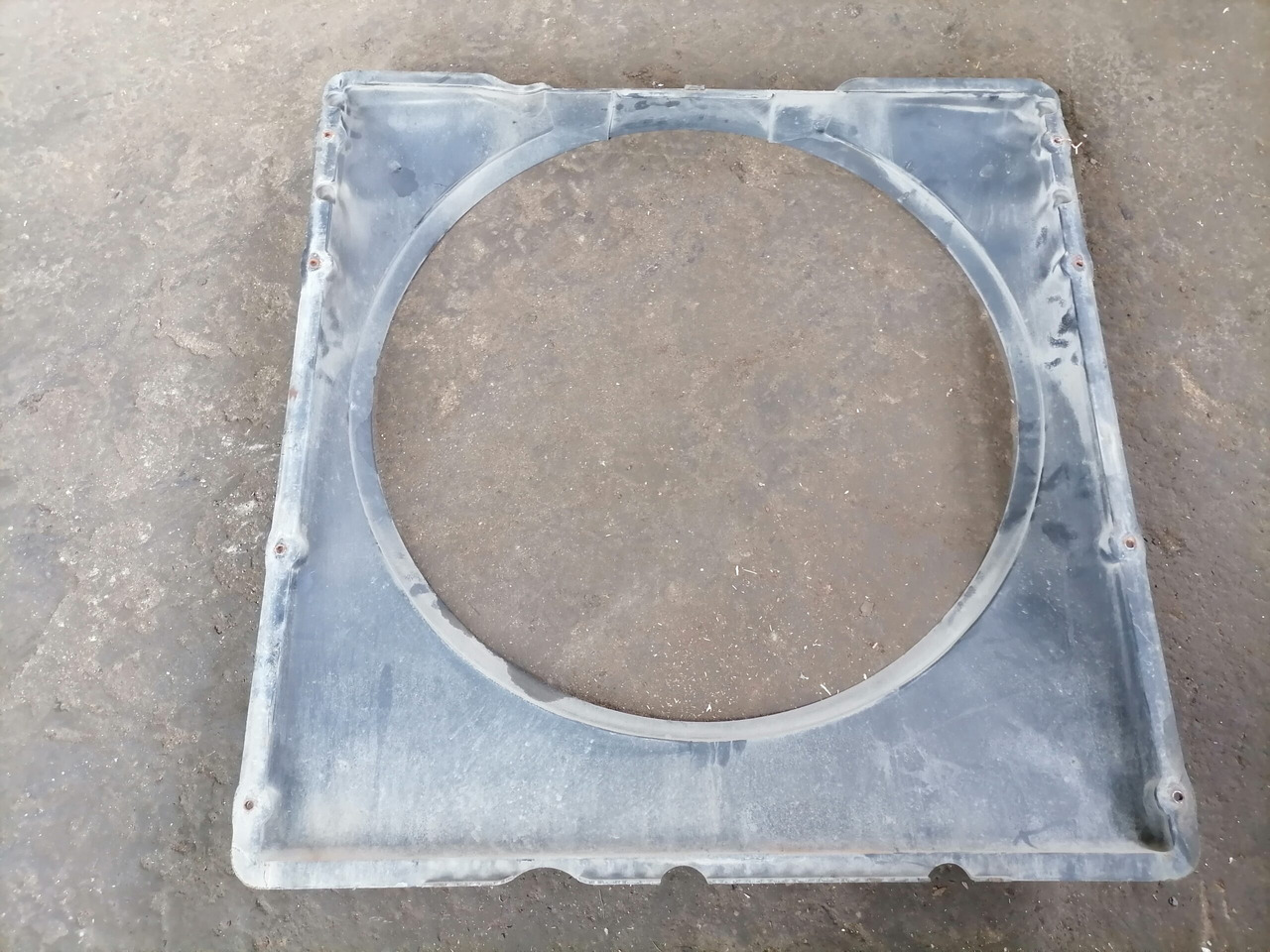 Volvo Fan shroud 20804602 - Bộ tản nhiệt cho Xe tải: hình 5 Volvo Fan shroud 20804602 - Bộ tản nhiệt cho Xe tải: hình 5