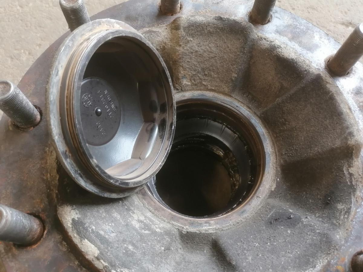 Volvo First wheel hub 21102564 - Ổ bánh lái cho Xe tải: hình 4 Volvo First wheel hub 21102564 - Ổ bánh lái cho Xe tải: hình 4