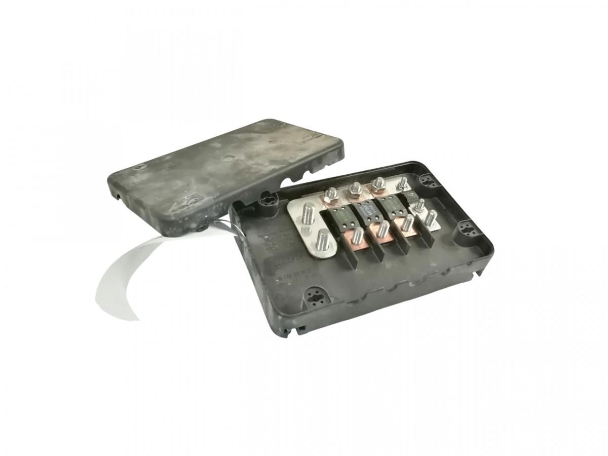 Volvo Fuse box 20512928 - Cầu chì cho Xe tải: hình 1 Volvo Fuse box 20512928 - Cầu chì cho Xe tải: hình 1