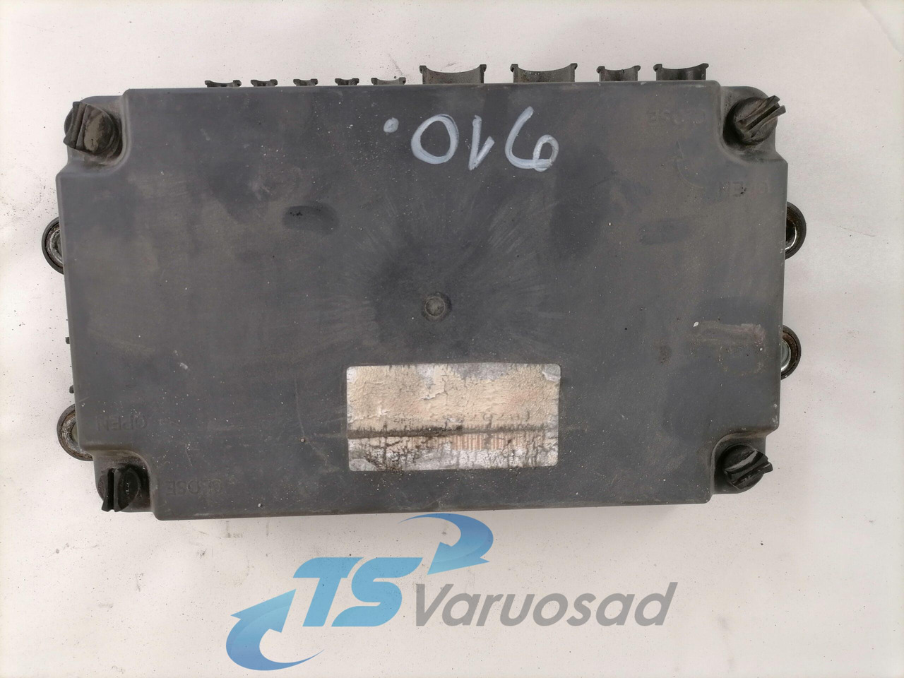 Volvo Fuse box 21717590 - Cầu chì cho Xe tải: hình 1 Volvo Fuse box 21717590 - Cầu chì cho Xe tải: hình 1